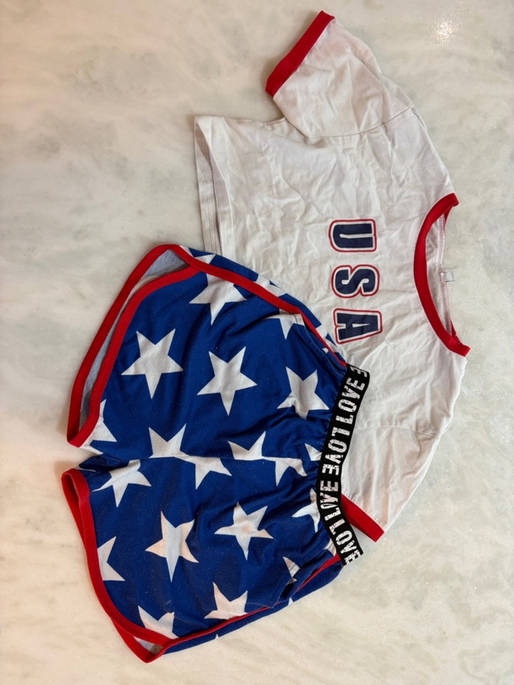 Betusline USA Star Print Shorts and Tee Set.